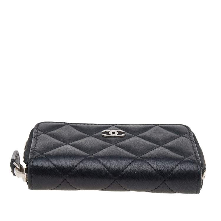 Pre Owned Chanel Black Quilted Leather Zipped Coin Purse