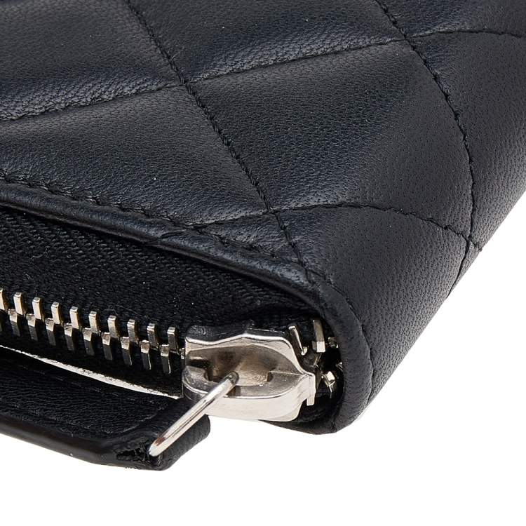 Pre Owned Chanel Black Quilted Leather Zipped Coin Purse