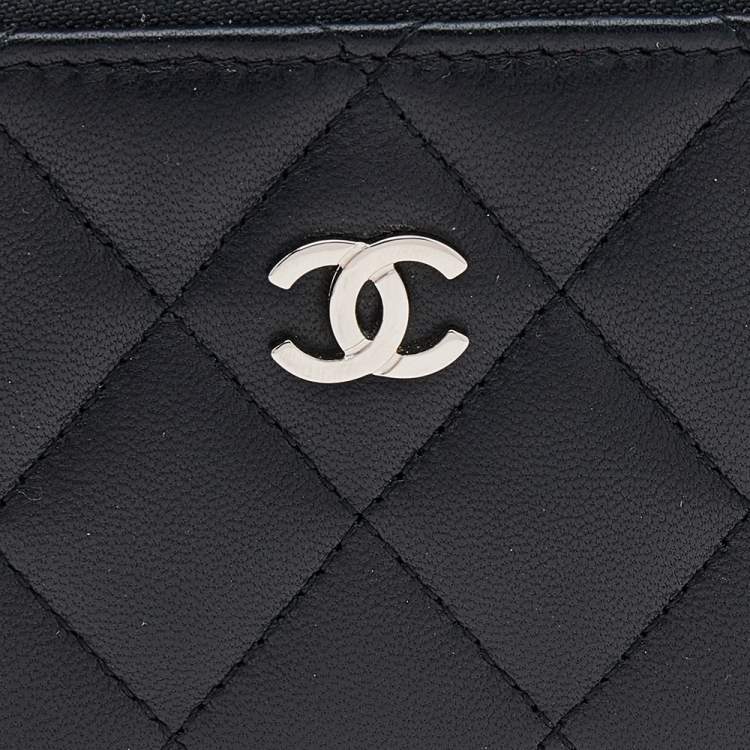 Pre Owned Chanel Black Quilted Leather Zipped Coin Purse