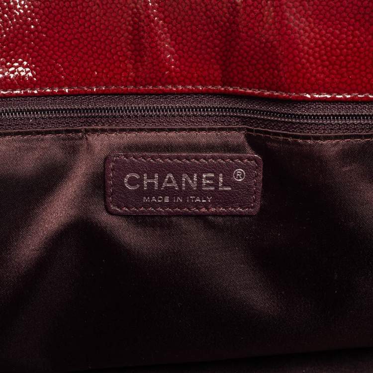 Pre Owned Chanel Burgundy Ombré Quilted Patent Leather 2.55 Reissue Bag