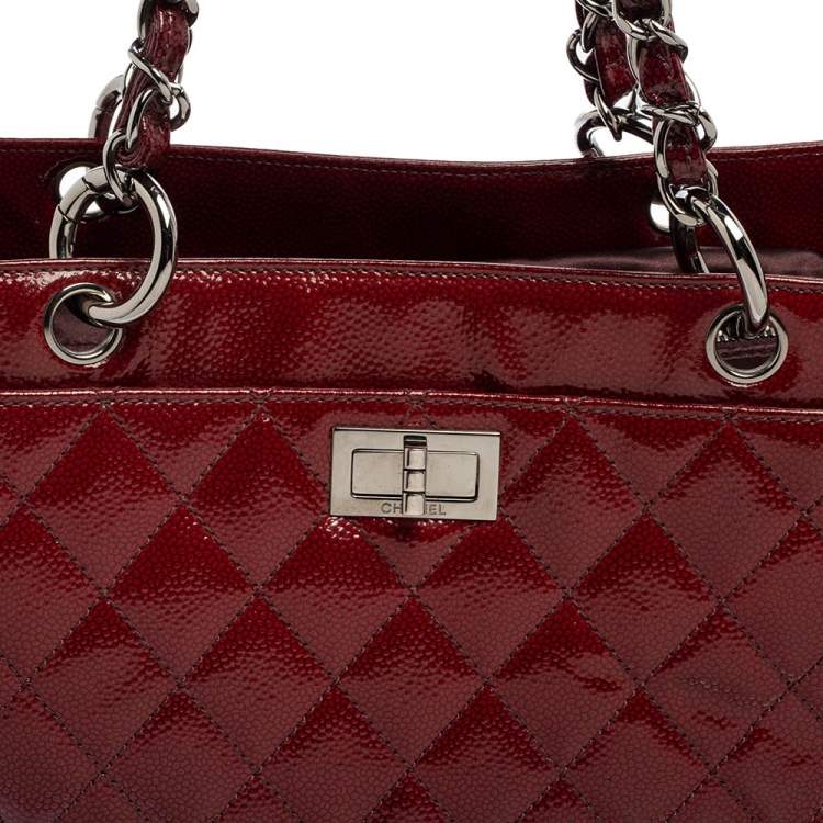 Pre Owned Chanel Burgundy Ombré Quilted Patent Leather 2.55 Reissue Bag