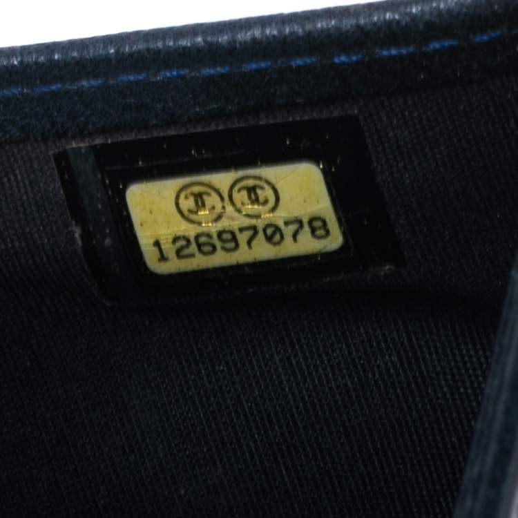 Pre Owned Chanel Dark Blue Leather CC Camellia Bifold Wallet