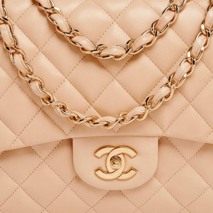 مملوكة مسبقًا Chanel Beige Quilted Leather Jumbo Classic Single Flap Bag