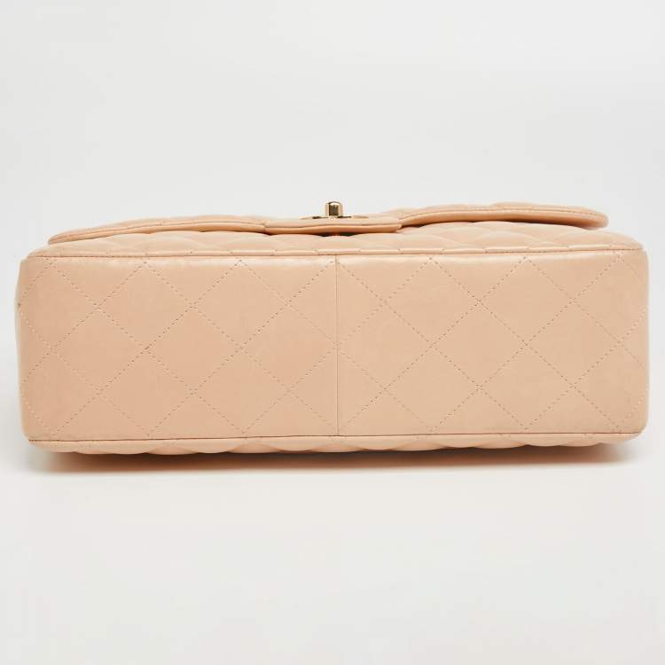 مملوكة مسبقًا Chanel Beige Quilted Leather Jumbo Classic Single Flap Bag