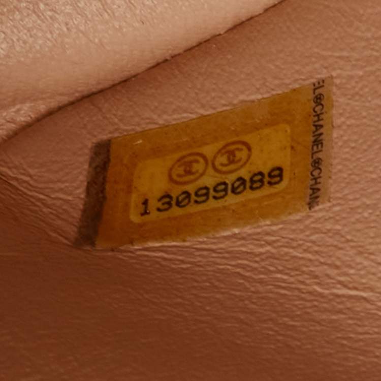 مملوكة مسبقًا Chanel Beige Quilted Leather Jumbo Classic Single Flap Bag