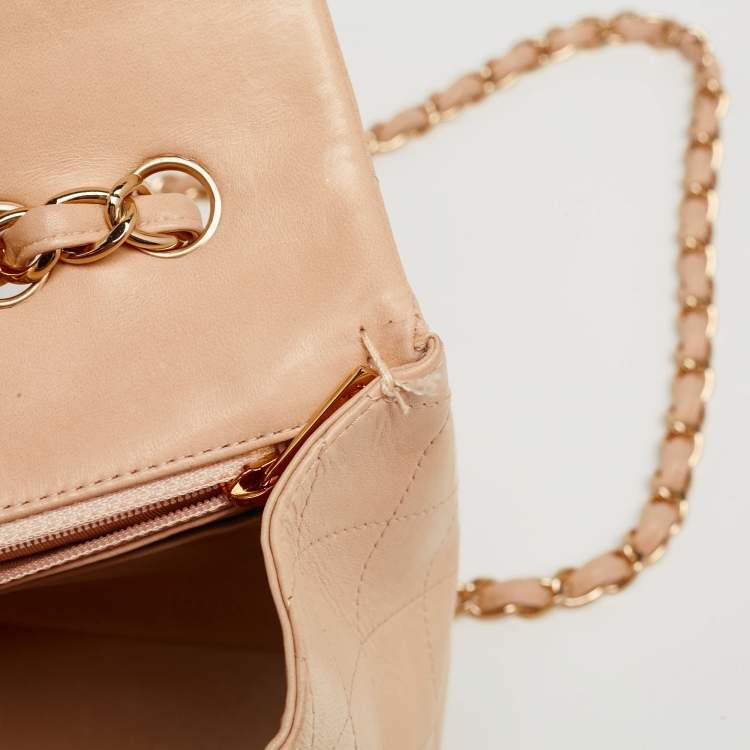 مملوكة مسبقًا Chanel Beige Quilted Leather Jumbo Classic Single Flap Bag