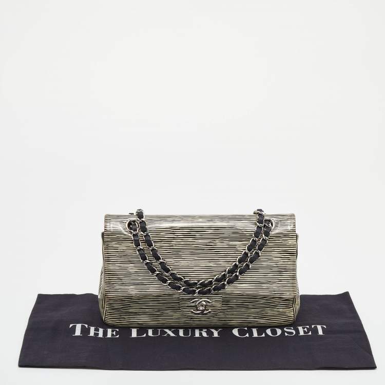 مملوكة مسبقًا Chanel Black/White Striped Patent Leather Medium Classic Double Flap Bag
