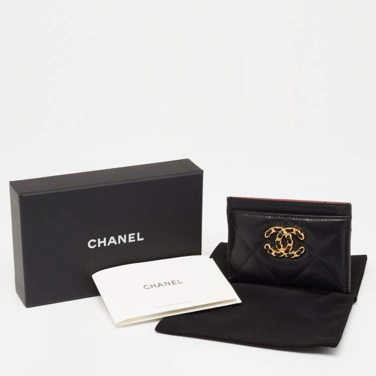 Pre Owned Chanel Black Quilted Leather Chanel 19 Card Holder