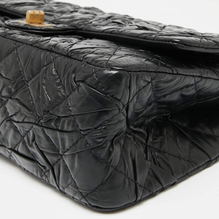 Pre Owned Chanel Black Textured Leather Reissue 2.55 Classic 226 Flap Bag
