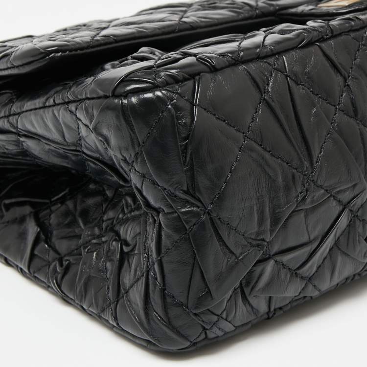 Pre Owned Chanel Black Textured Leather Reissue 2.55 Classic 226 Flap Bag