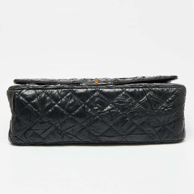 Pre Owned Chanel Black Textured Leather Reissue 2.55 Classic 226 Flap Bag