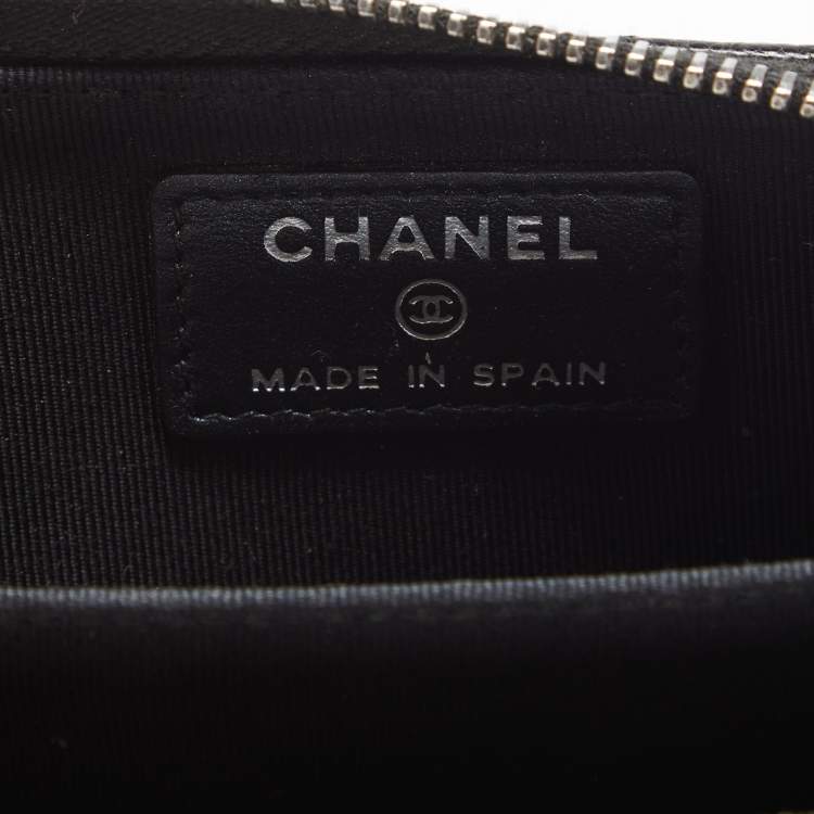 Pre Owned Chanel Black Quilted Caviar Leather Zip Around Coin Purse