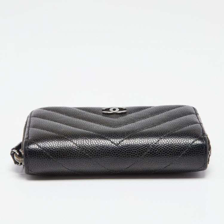 Pre Owned Chanel Black Quilted Caviar Leather Zip Around Coin Purse