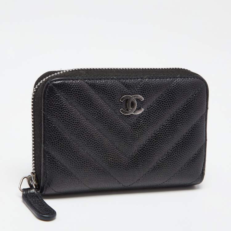 Pre Owned Chanel Black Quilted Caviar Leather Zip Around Coin Purse