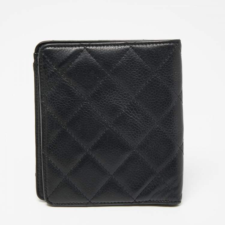 Pre Owned Chanel Black Quilted Leather Bifold Wallet