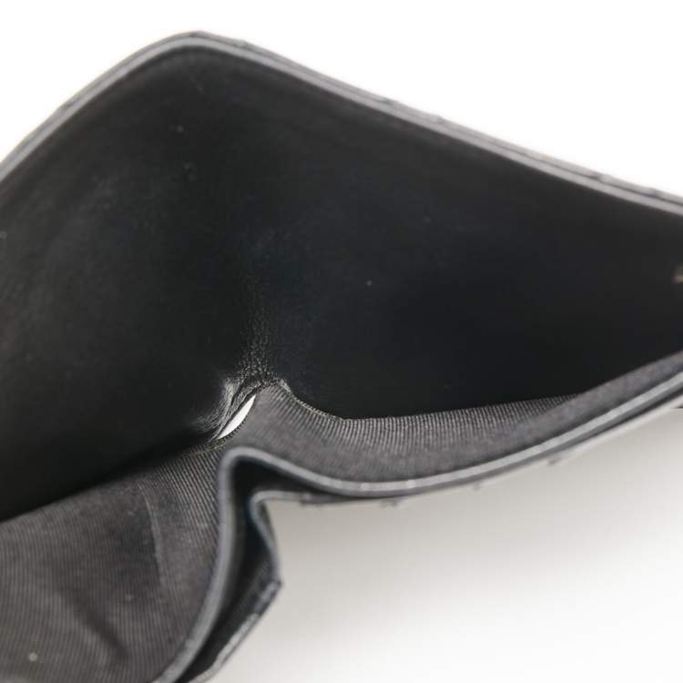 Pre Owned Chanel Black Quilted Leather Bifold Wallet