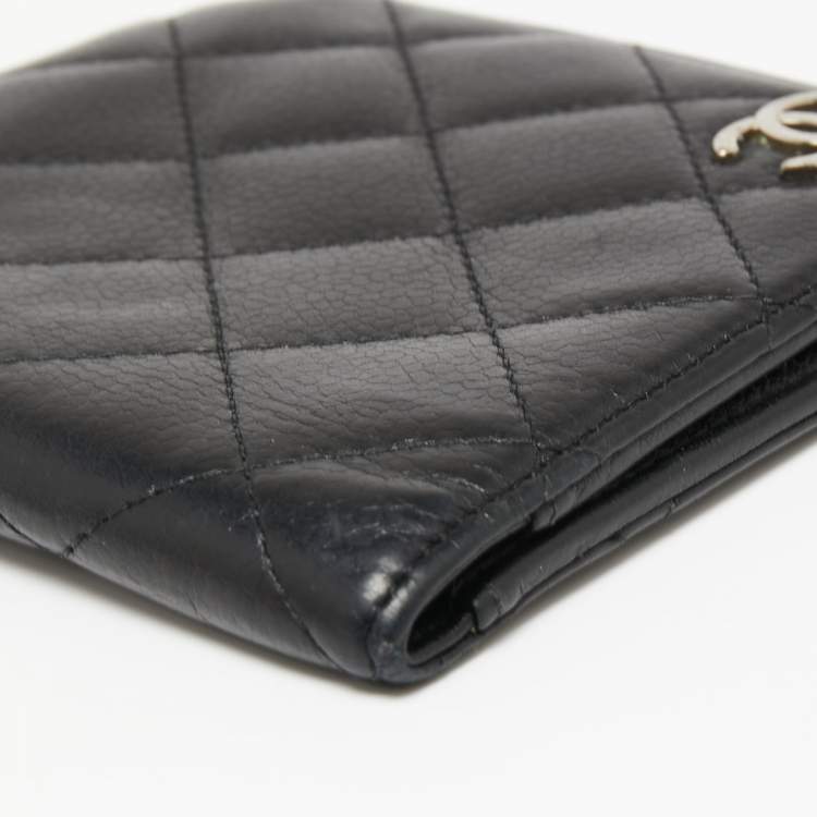 Pre Owned Chanel Black Quilted Leather Bifold Wallet
