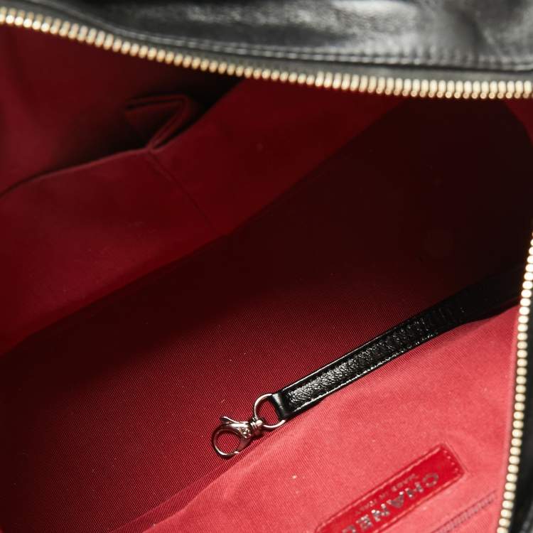 Pre Owned Chanel Black Quilted Aged Leather Gabrielle Hobo 