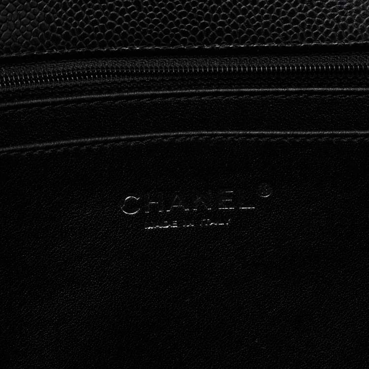 Pre Owned Chanel Black Quilted Caviar Leather Maxi Classic Single Flap Bag