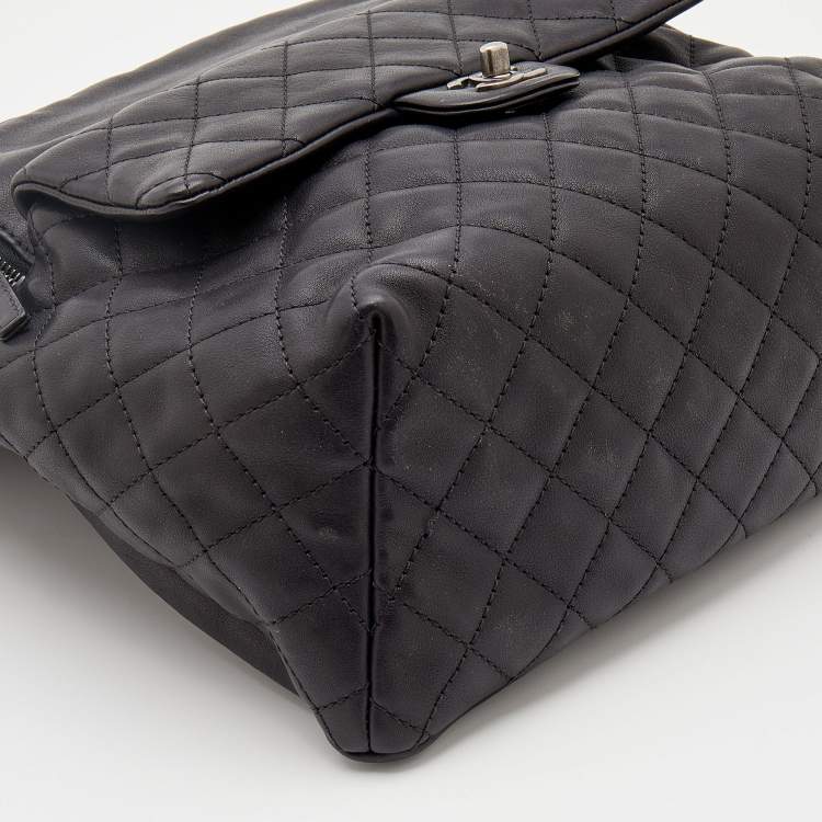 Pre Owned Chanel Black Quilted Leather Small Drawstring CC Flap Backpack 