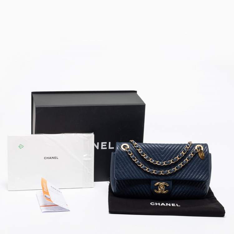 Pre Owned Chanel Blue Chevron Leather Medium Classic Single Flap Bag