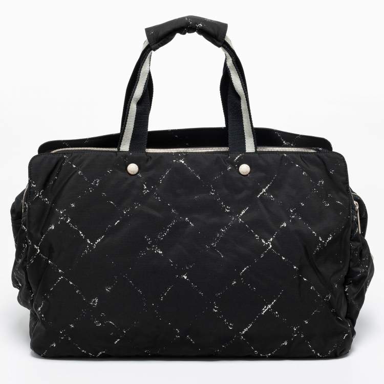 Pre Owned Chanel Black/White Quilted Print Nylon Travel Line Duffel Bag