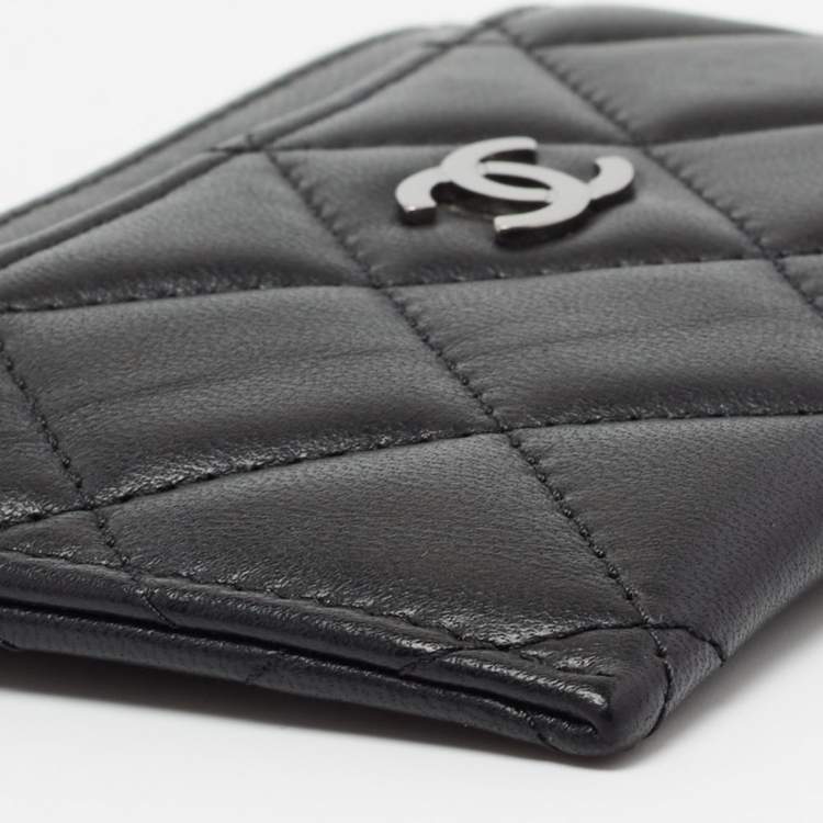 Pre Owned Chanel Black Quilted Leather Classic Card Holder