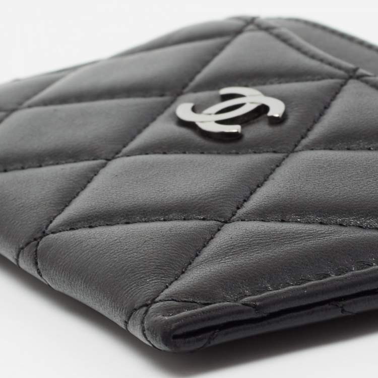 Pre Owned Chanel Black Quilted Leather Classic Card Holder
