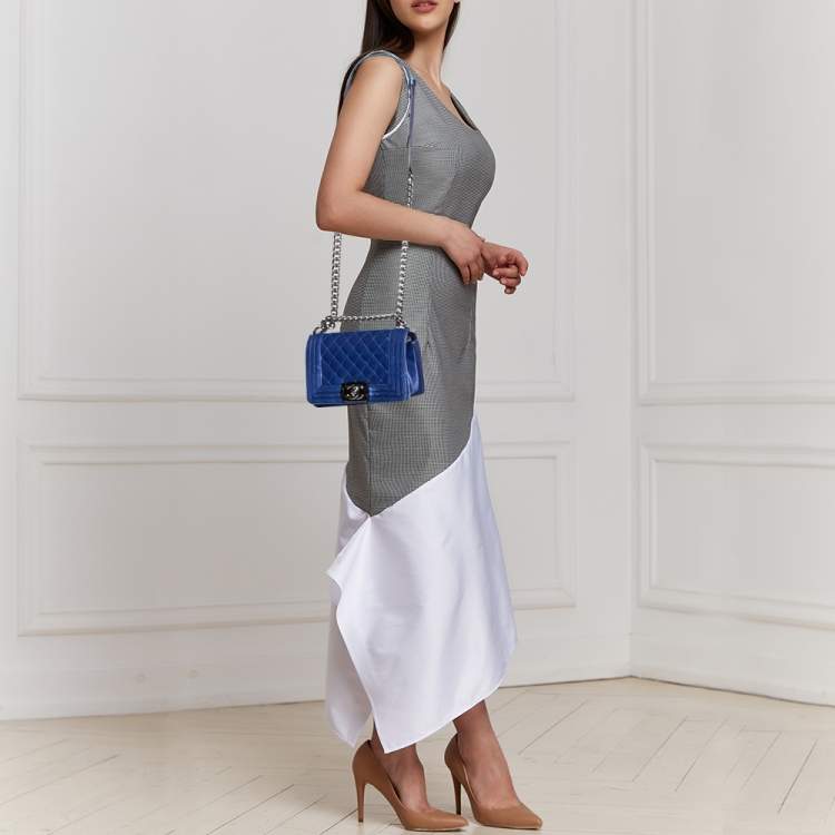 Chanel Navy Blue Stitch Quilted Velvet Medium Boy Bag - Yoogi's Closet