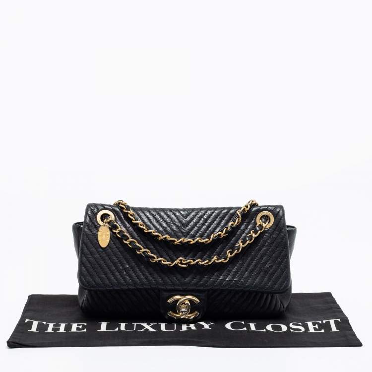 Pre Owned Chanel Black Surpique Chevron Leather Medium Flap Bag