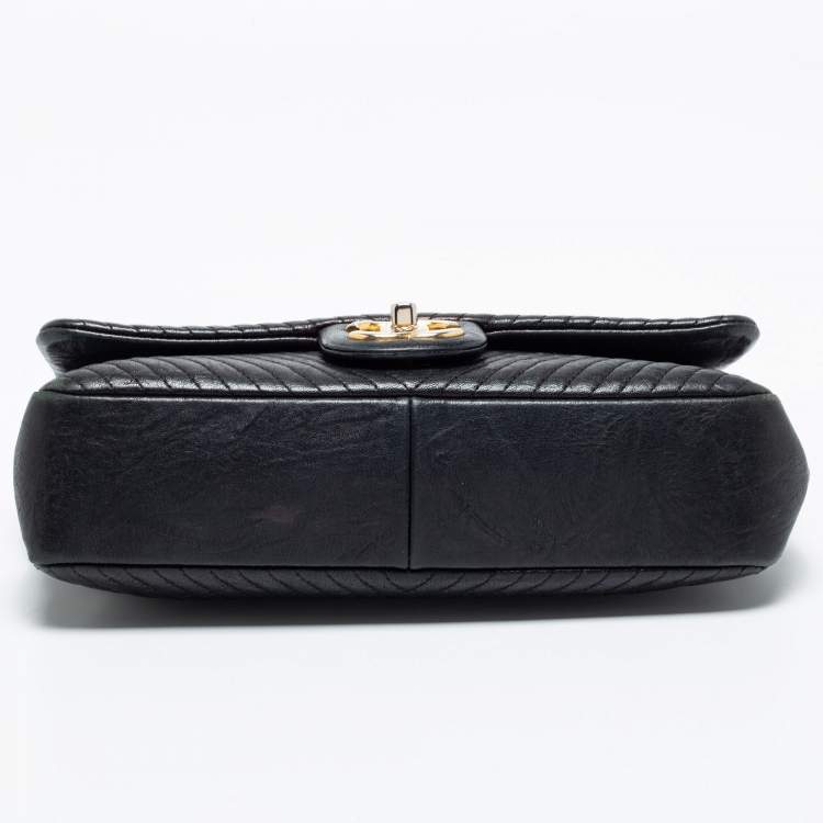 Pre Owned Chanel Black Surpique Chevron Leather Medium Flap Bag