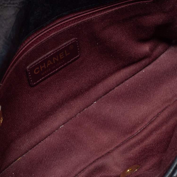 Pre Owned Chanel Black Surpique Chevron Leather Medium Flap Bag