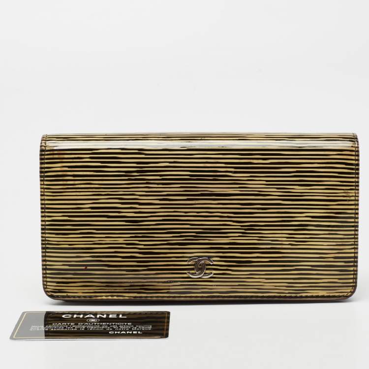 Pre Owned Chanel Yellow Striped Patent Leather CC Long Bifold Wallet