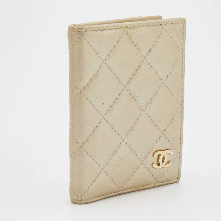 Pre Owned Chanel Metallic Light Beige Quilted Leather CC Bifold Card Case 