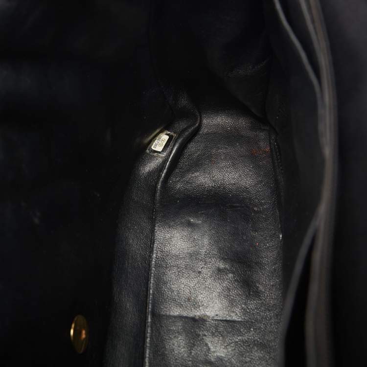 Pre Owned Chanel Black Quilted Caviar Leather Maxi Classic Single Flap Bag
