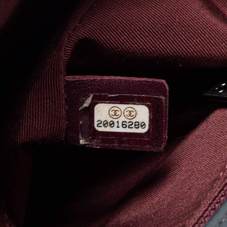 Pre Owned Chanel Dark Grey Chevron Leather Large Boy Shoulder Bag