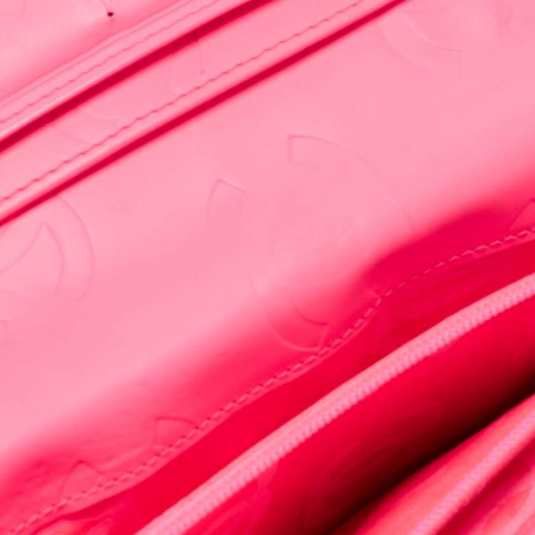 مملوكة مسبقًا Chanel Black Quilted Leather Cambon Ligne Bifold Wallet