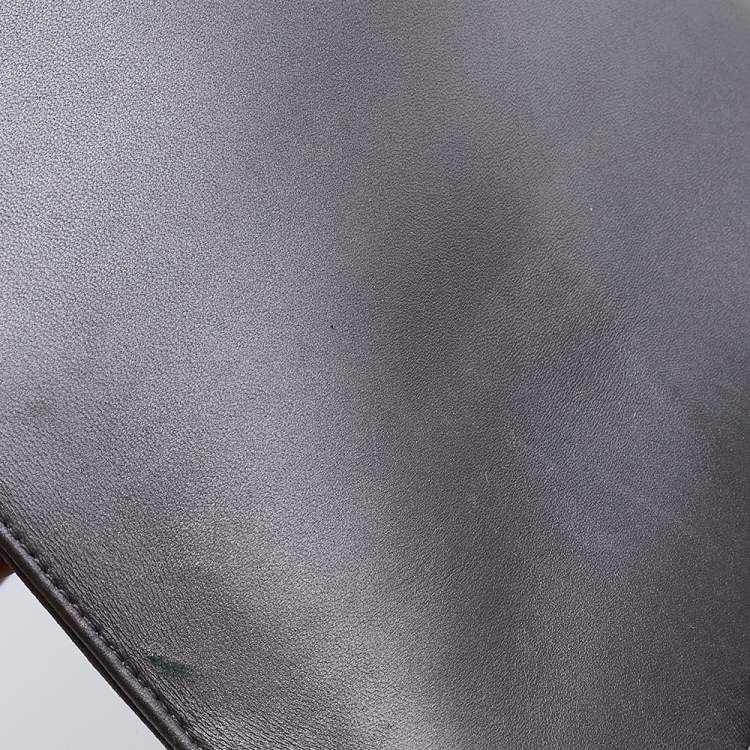 Pre Owned Chanel Grey Cube Embossed Leather Medium Boy Flap Bag