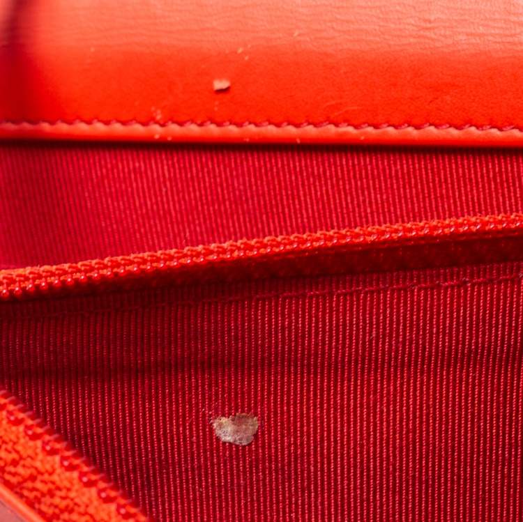 Pre Owned Chanel Red/White Striped Patent Leather Wallet on Chain