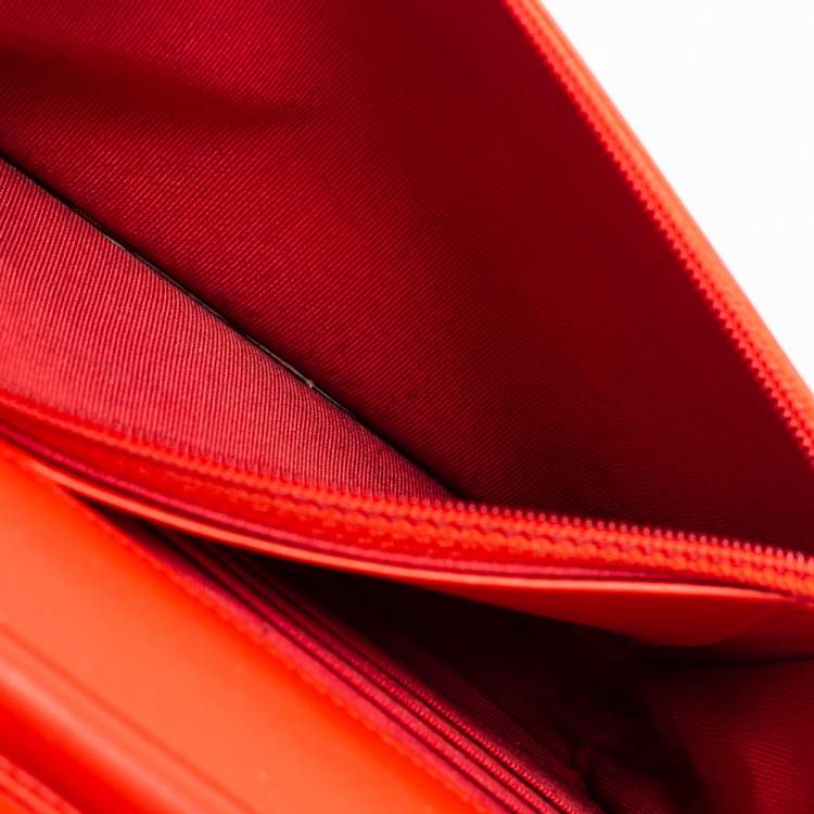 Pre Owned Chanel Red/White Striped Patent Leather Wallet on Chain