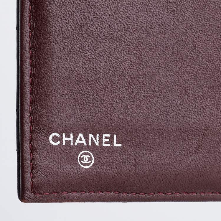 مملوكة مسبقًا Chanel Black Quilted Leather Classic CC Trifold Wallet