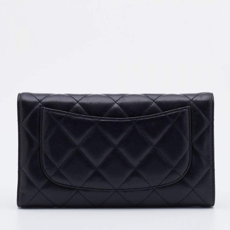 مملوكة مسبقًا Chanel Black Quilted Leather Classic CC Trifold Wallet