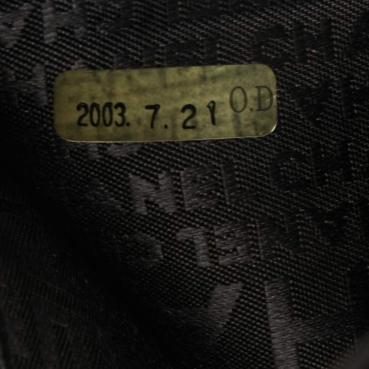 Pre Owned Chanel Black Cube Quilted Patent Leather Bifold Wallet