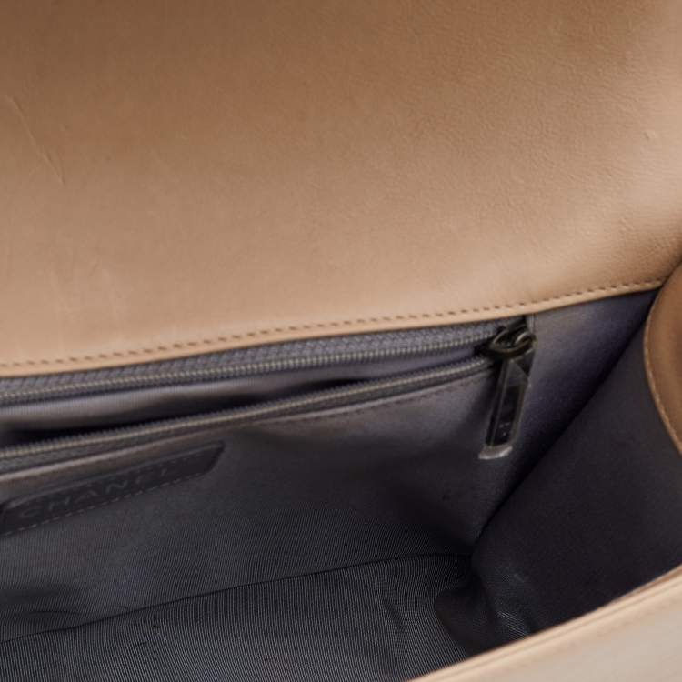 Pre Owned Chanel Beige Quilted Leather New Medium Wild Stitch Boy Bag