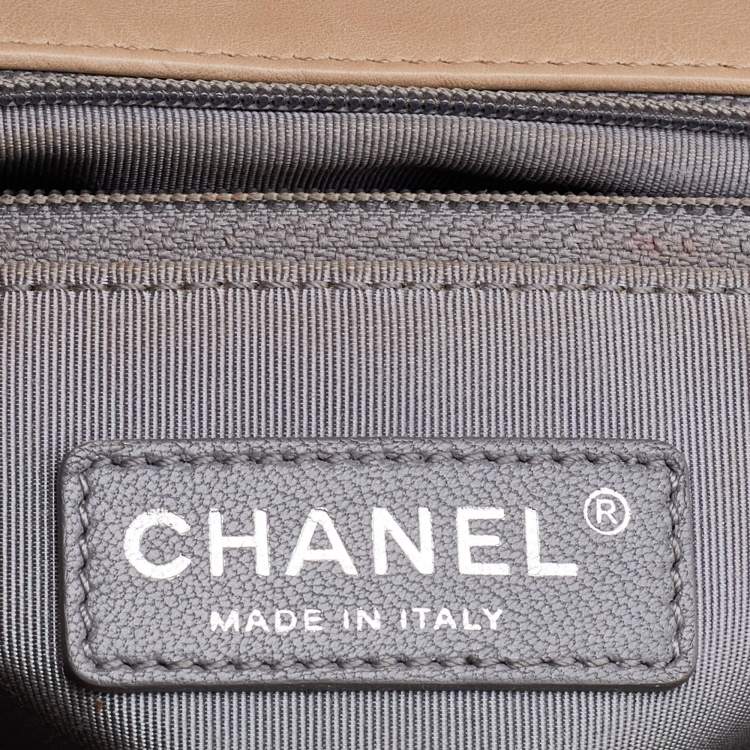 Pre Owned Chanel Beige Quilted Leather New Medium Wild Stitch Boy Bag