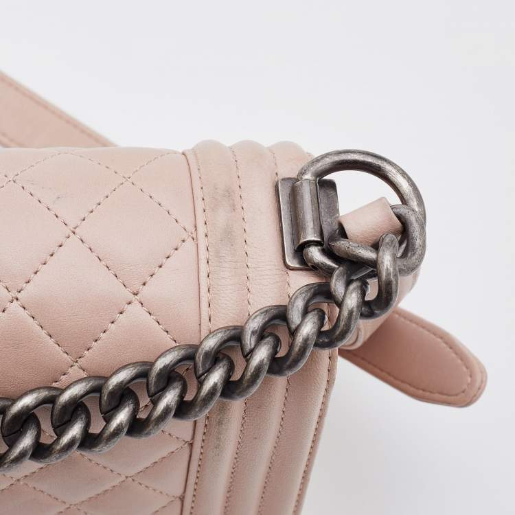 Pre Owned Chanel Beige Quilted Leather Medium Boy Flap Bag