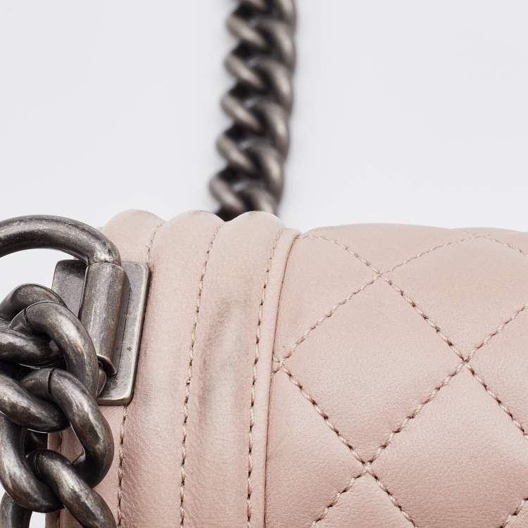 Pre Owned Chanel Beige Quilted Leather Medium Boy Flap Bag