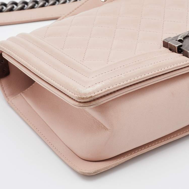 Pre Owned Chanel Beige Quilted Leather Medium Boy Flap Bag