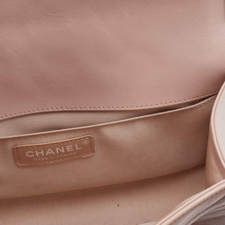 Pre Owned Chanel Beige Quilted Leather Medium Boy Flap Bag