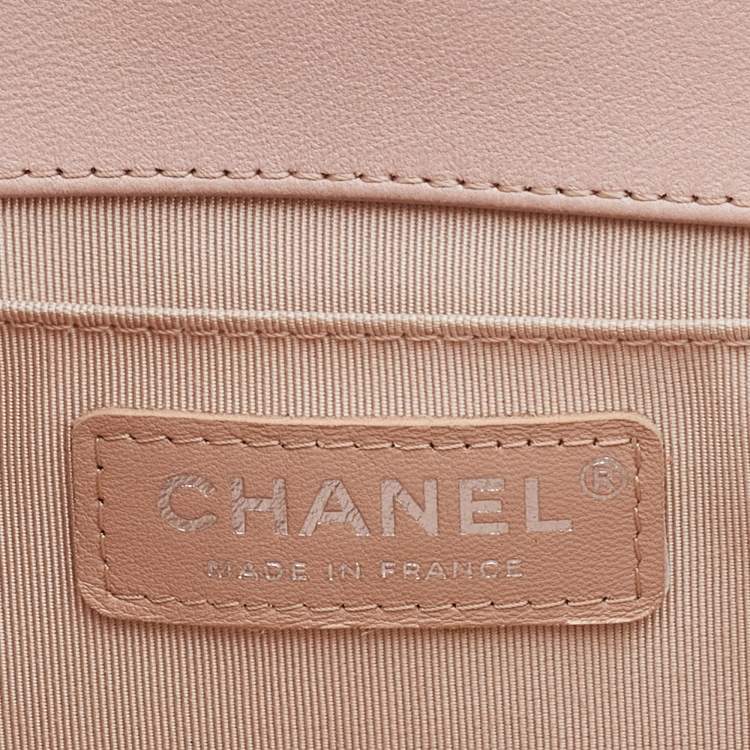 Pre Owned Chanel Beige Quilted Leather Medium Boy Flap Bag